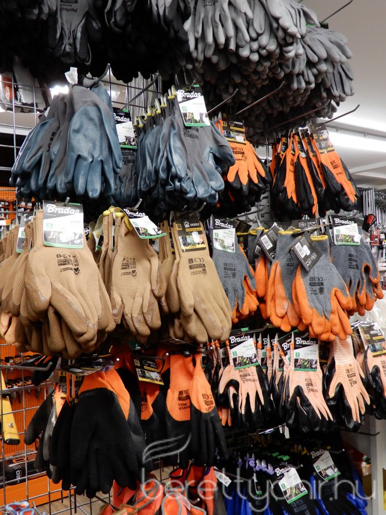 SZABÓ szerszámcentrum 26